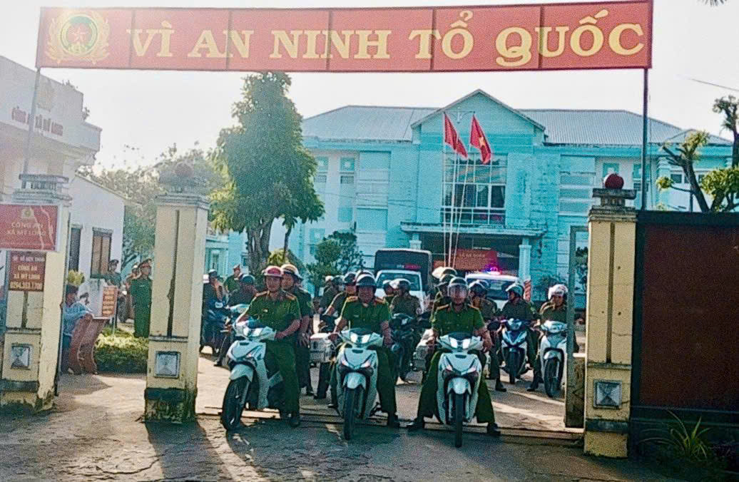 Công an xã Mỹ Long tổ chức Lễ ra quân cao điểm tấn công, trấn áp tội phạm
