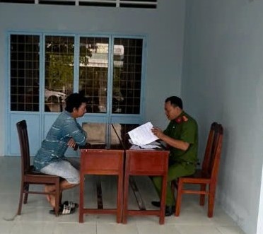 Công an xã Mỹ Long xử phạt vi phạm hành chính đối tượng đăng thông tin trên mạng xã hội Facebook có nội dung xúc phạm danh dự, nhân phẩm của người khác 