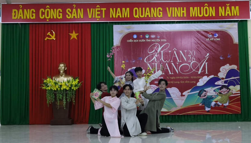 Đoàn xã Mỹ Long phối hợp nhóm sinh viên Khoa Tâm lý học Trường Đại học Khoa học Xã hội và Nhân văn TP. Hồ Chí Minh tổ chức chương trình “Xuân tình nguyện” năm 2026